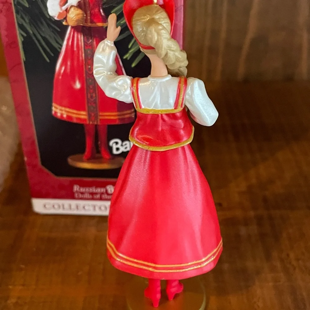 Hallmark Keepsake Ornament Russian Barbie Dolls of the World #4 in Series MINT